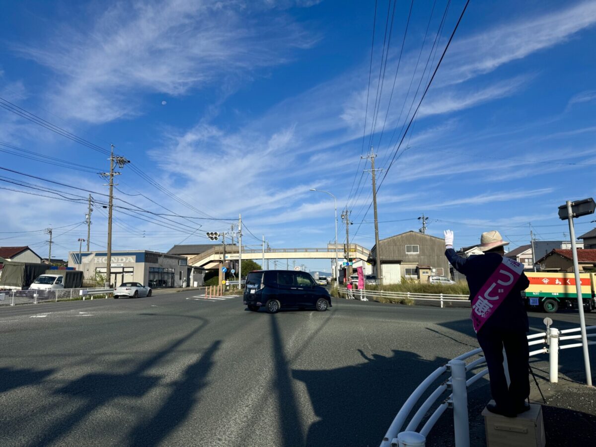 岩屋西交差点で街頭演説